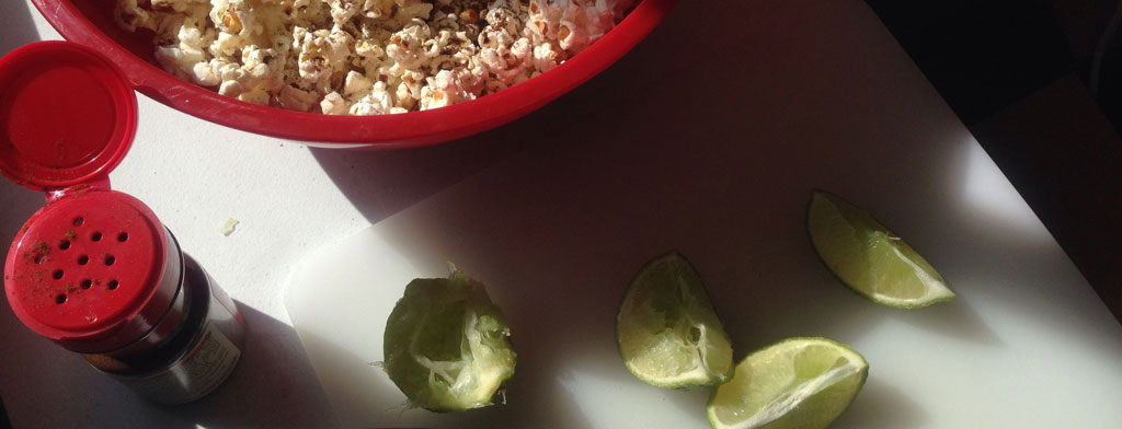 Homemade, Cheap and Healthy Chili Lime Popcorn